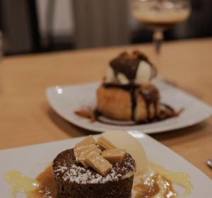 Bay Plaza Hotel Restaurant and Bar 